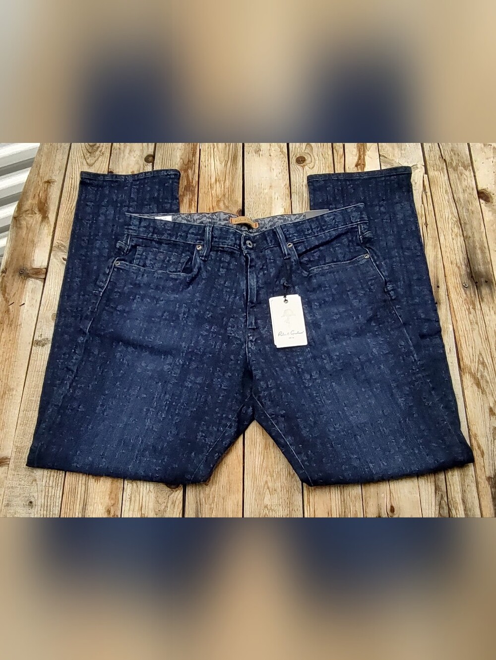 N.W.T. Robert Graham "The Perfect Fit" denim jeans men's Size 35x32 $69 O.B.O.